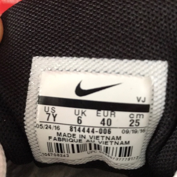 NWT Nike Air Max Thea GS w/Black WMNS - Picture 8 of 8